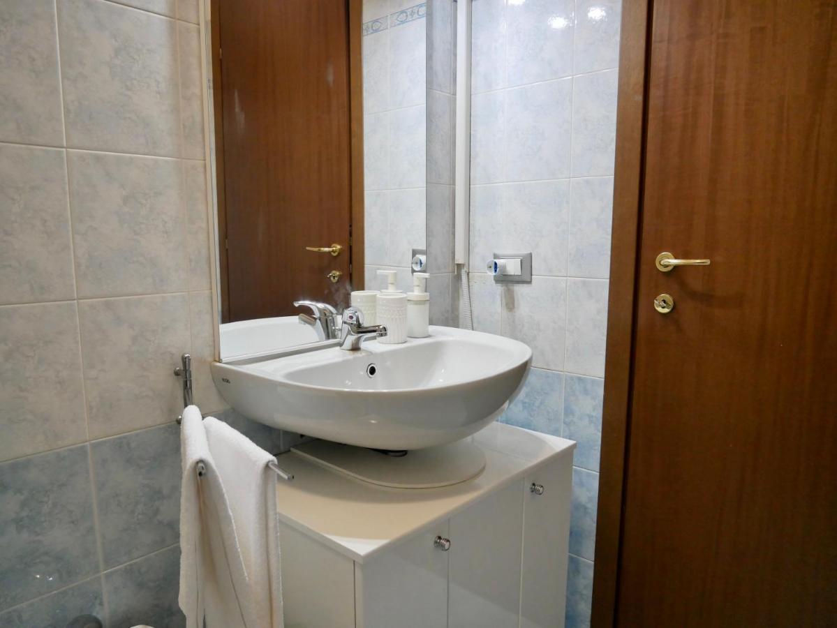 Diadema Pink - Immobili E Soluzioni Rent Apartment Бергамо Екстериор снимка